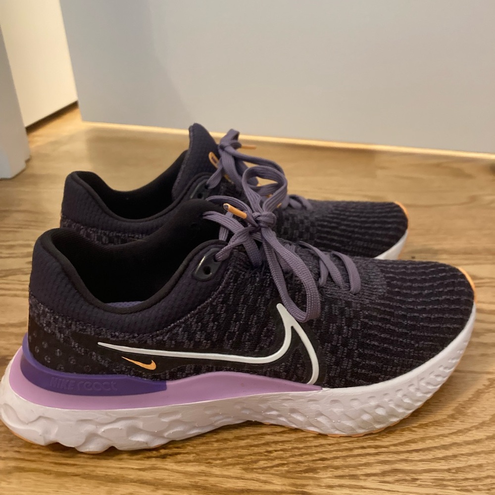 Nike Women's React Infinity Run Flyknit 3